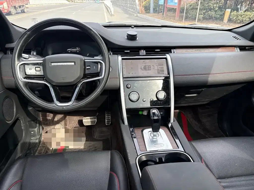 Land Rover Discovery Sport — фото 2