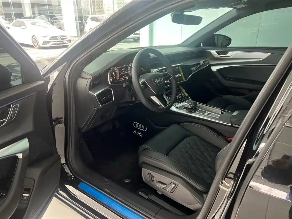 Audi A6L 2025 из CN, фото 5