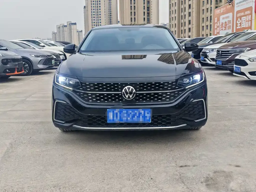 Volkswagen Passat 2023 из CN, фото 10
