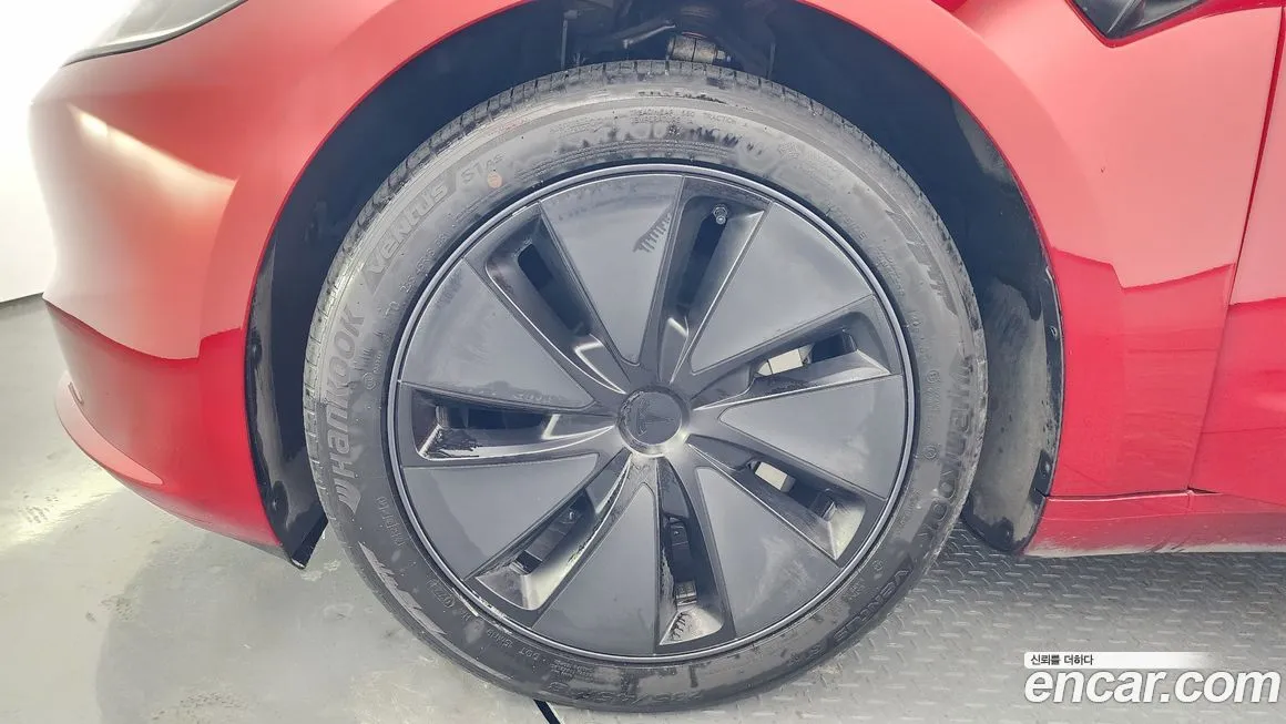 Tesla Model 3 2024 из KR, фото 3