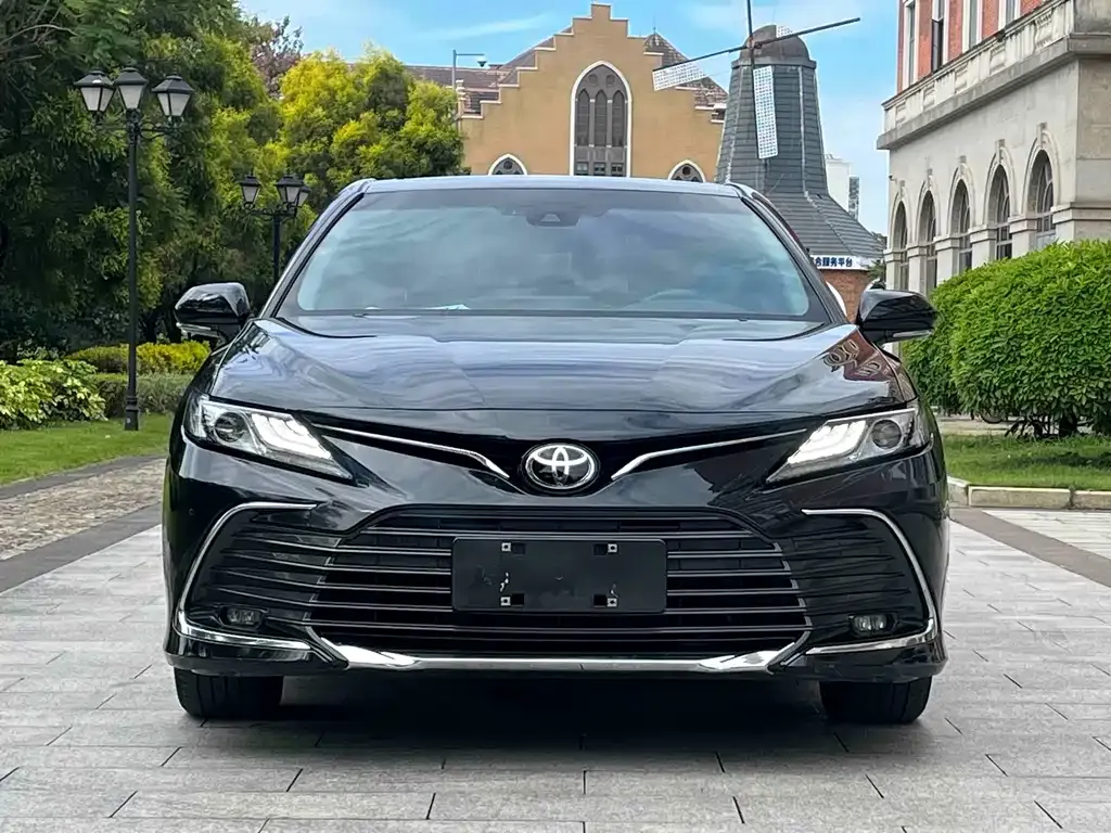 Toyota Camry 2023 из CN, фото 3