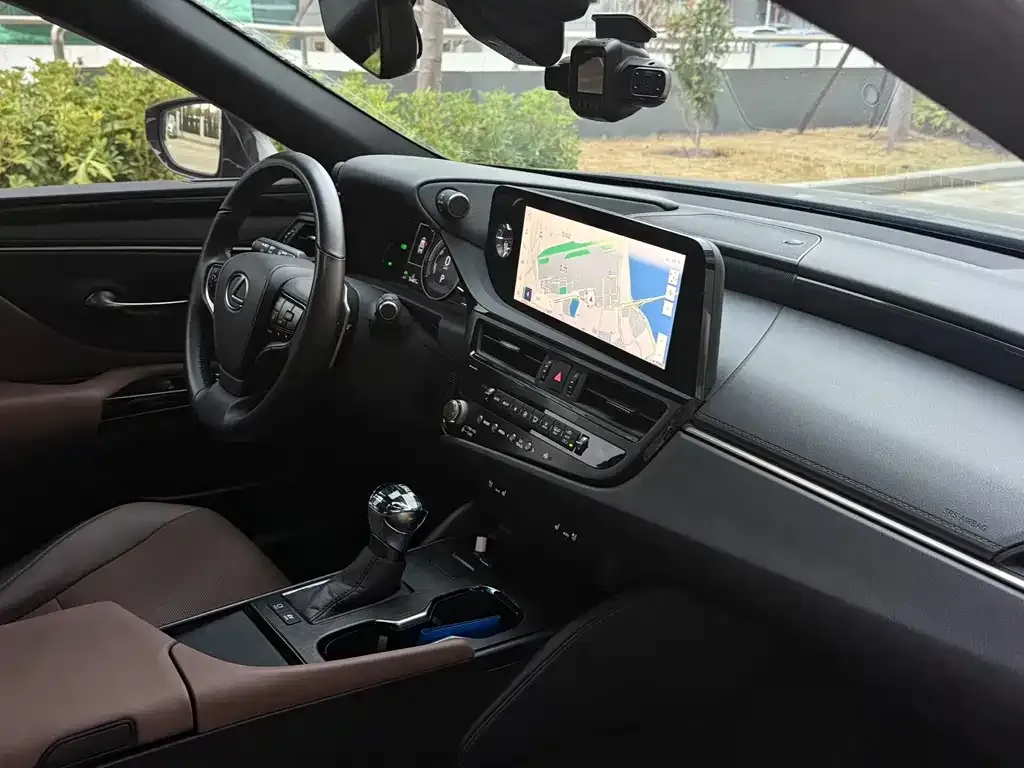 Lexus ES 2023 из CN, фото 3
