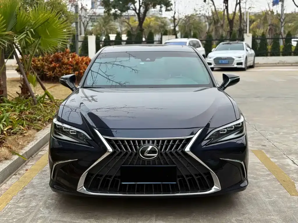 Lexus ES 2023 из CN, фото 9