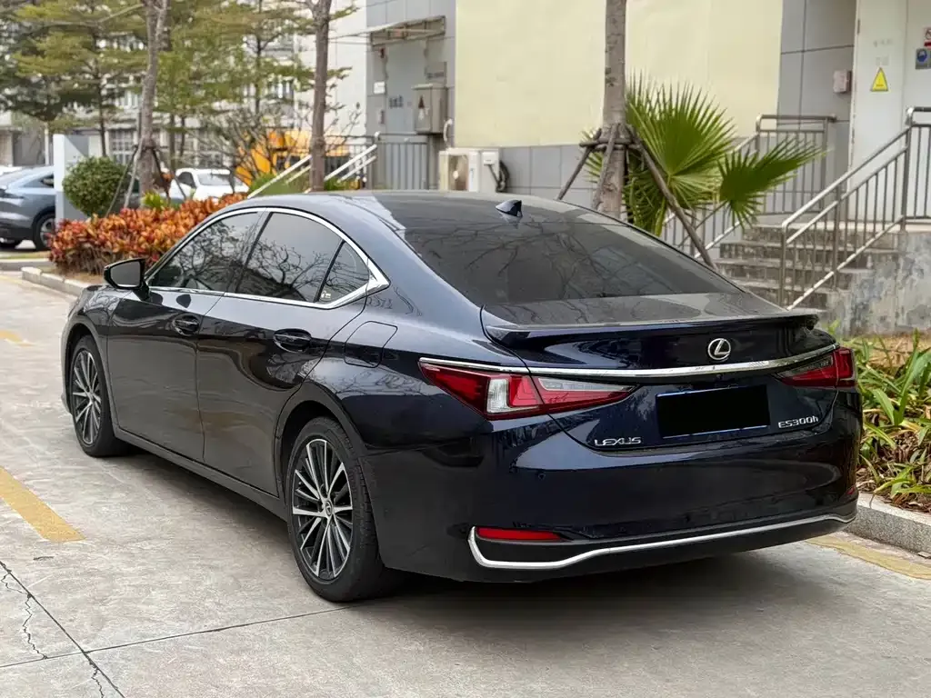 Lexus ES 2023 из CN, фото 7