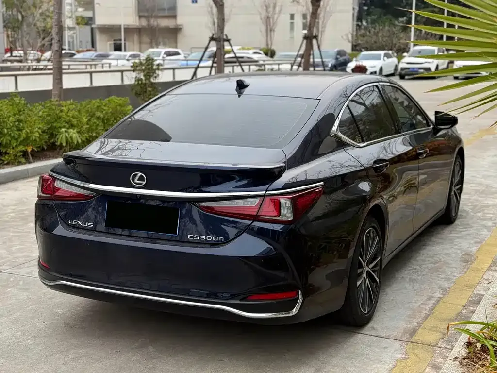 Lexus ES 2023 из CN, фото 4