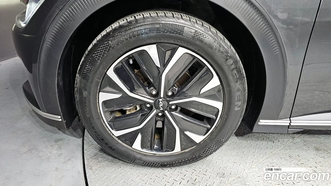 Kia EV6 2022 из KR, фото 9