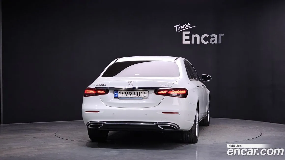 Mercedes-Benz E-Class 2023 из KR, фото 2