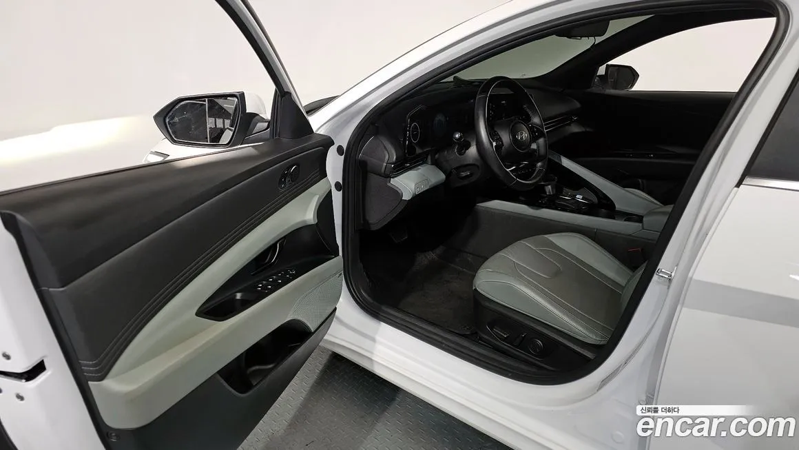 Hyundai AVANTE — фото 4