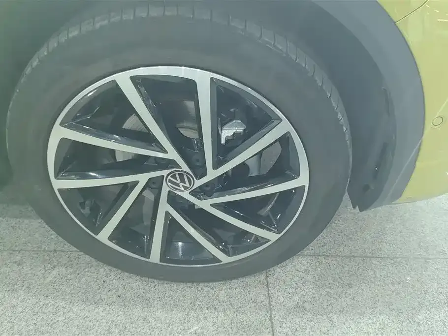 Volkswagen T-Roc 2023 из CN, фото 4