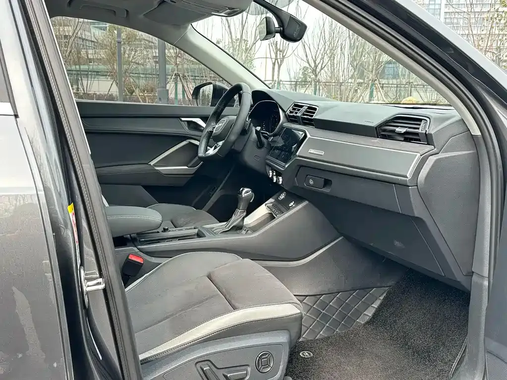 Audi Q3 2022 из CN, фото 7