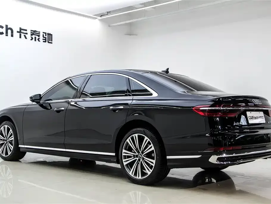 Audi A8 2025 из CN, фото 6