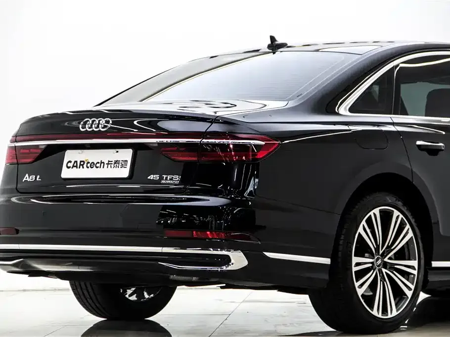Audi A8 2025 из CN, фото 10