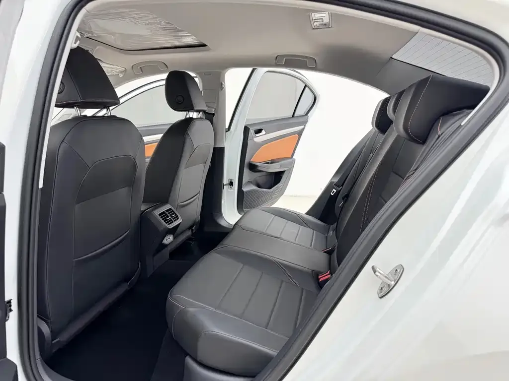 Volkswagen Bora 2023 из CN, фото 5