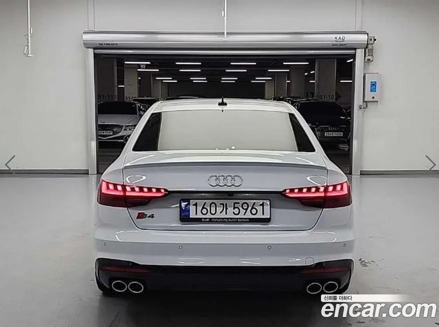 Audi S4 2023 из KR, фото 4