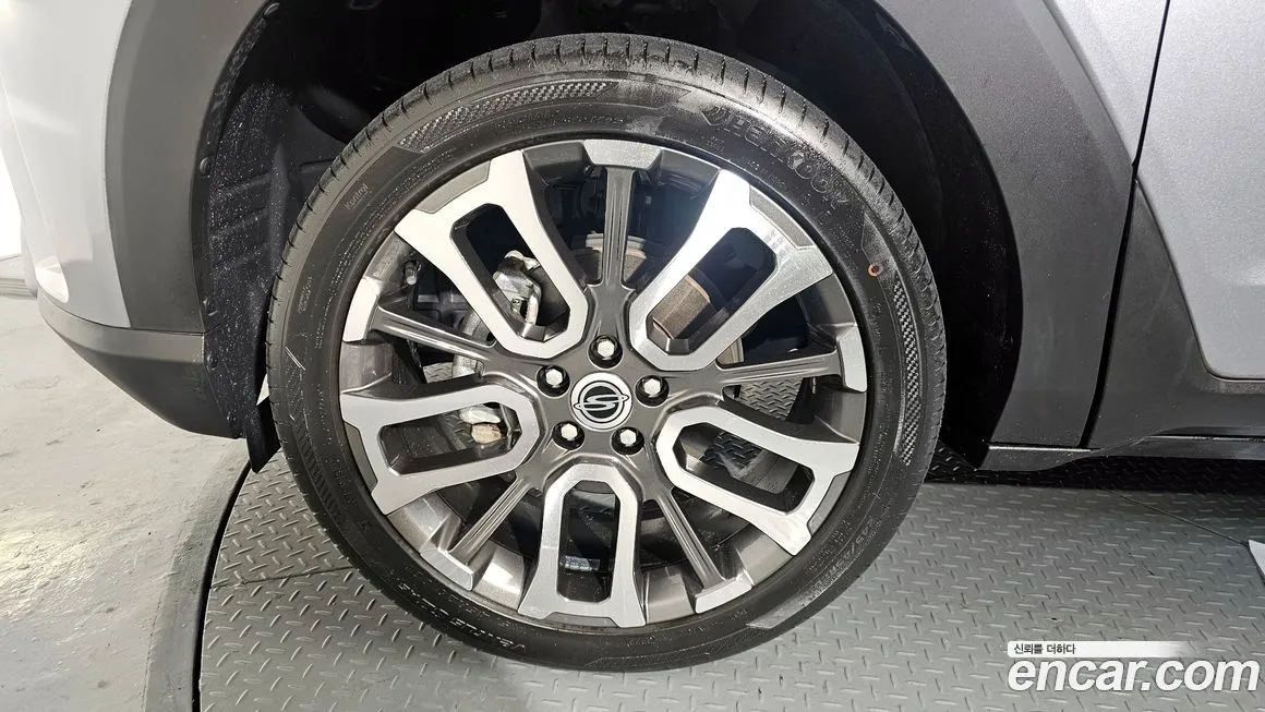KG Mobility (Ssangyong) Torres — фото 10