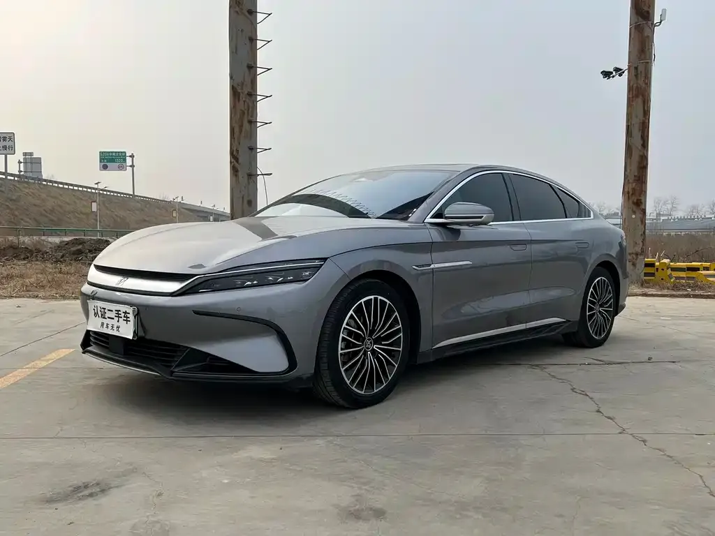 BYD Han — фото 1