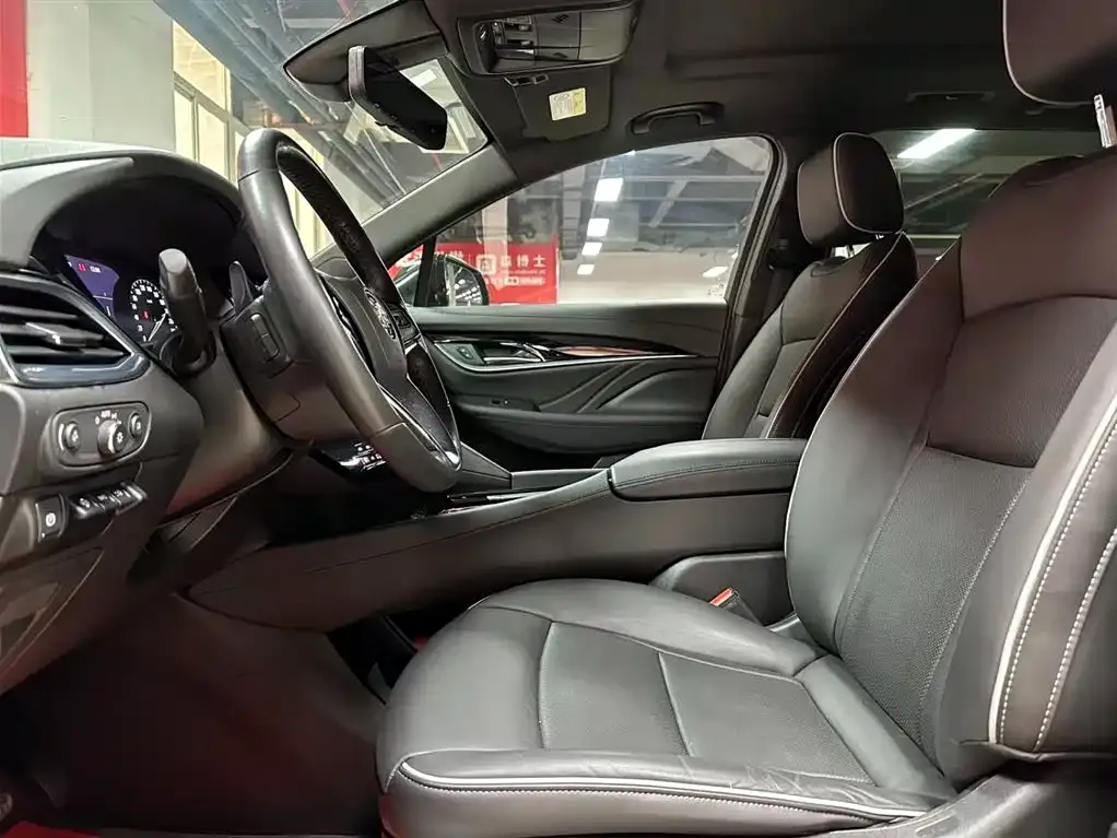 Buick Enclave 2023 из CN, фото 3
