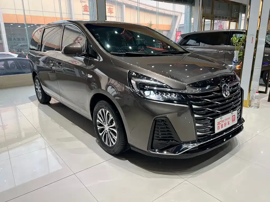 Buick GL8 2022 из CN, фото 1