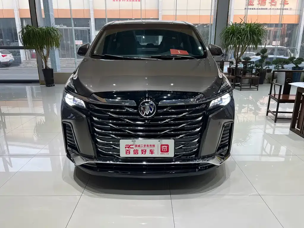 Buick GL8 2022 из CN, фото 2
