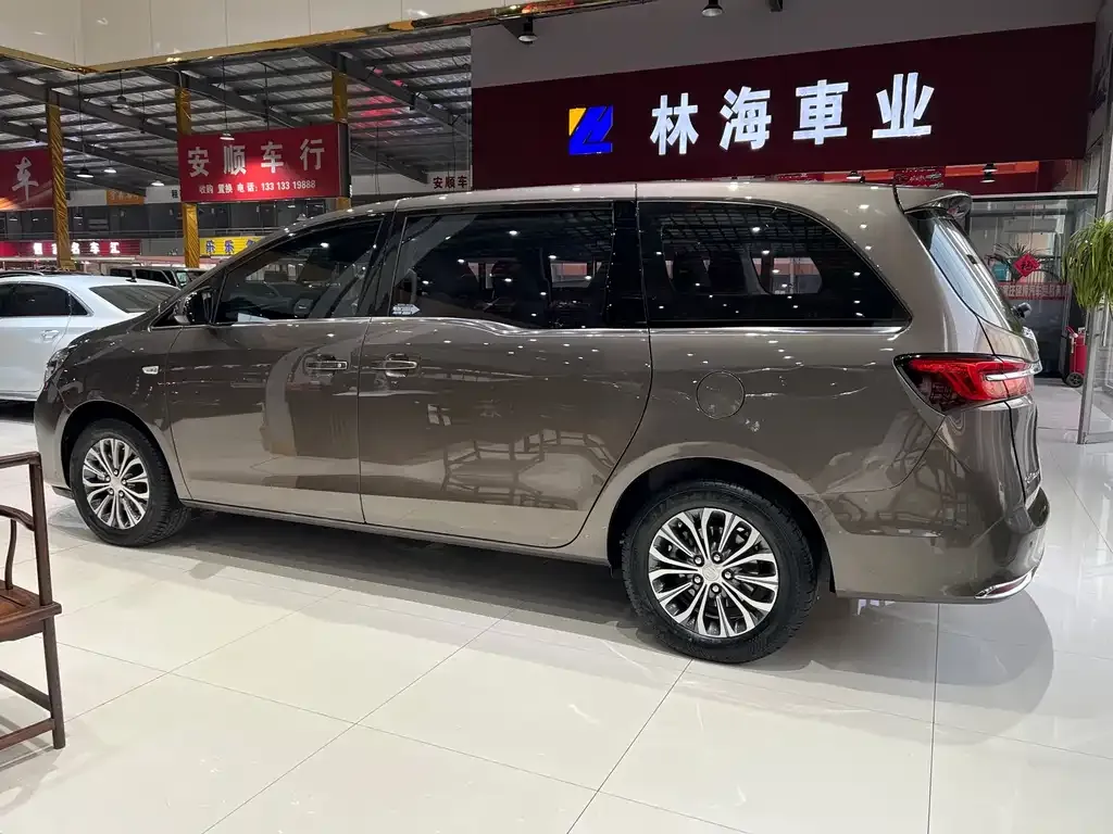 Buick GL8 2022 из CN, фото 6