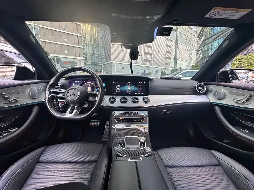 Mercedes-Benz E-Class AMG — фото 5
