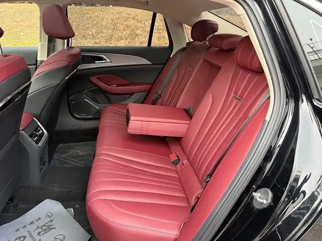 Hongqi H5 2023 из CN, фото 2