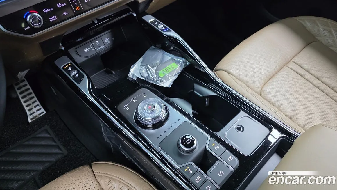 Kia Sorento — фото 9