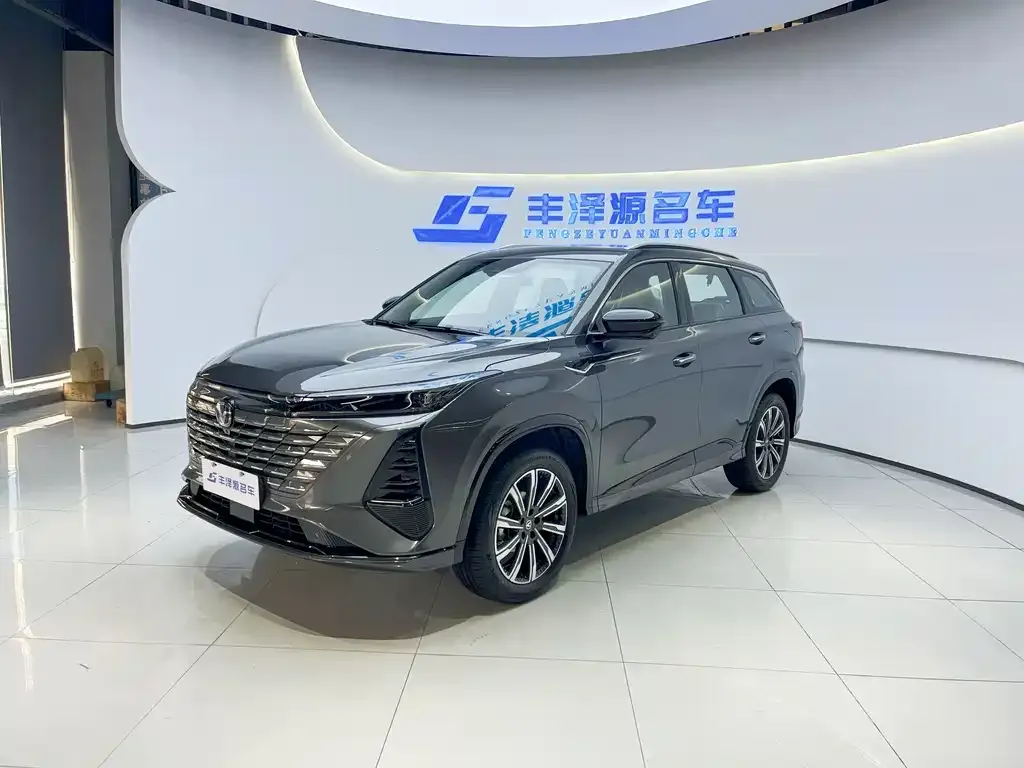 Changan CS75PLUS — фото 1