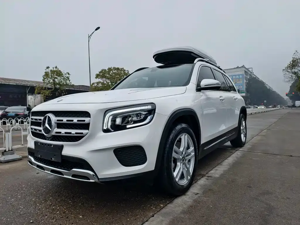 Mercedes-Benz GLB — фото 9