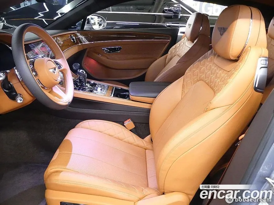 Bentley Continental 2022 из KR, фото 10