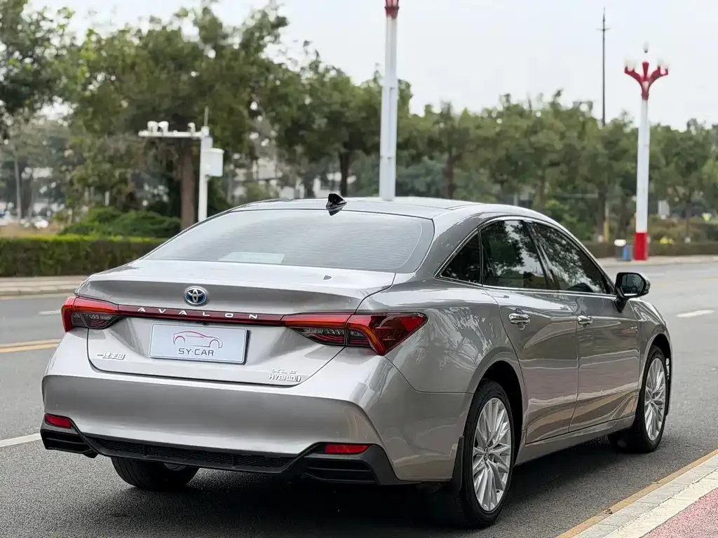 Toyota Avalon 2022 из CN, фото 7