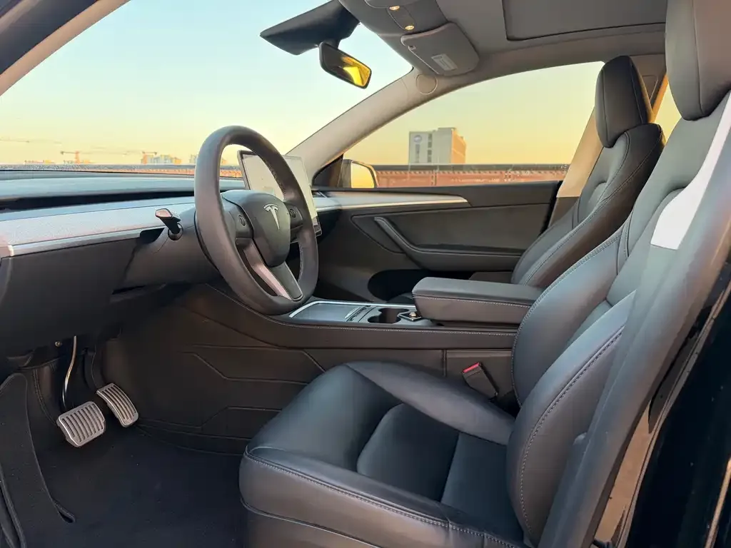 Tesla Model Y 2024 из CN, фото 6