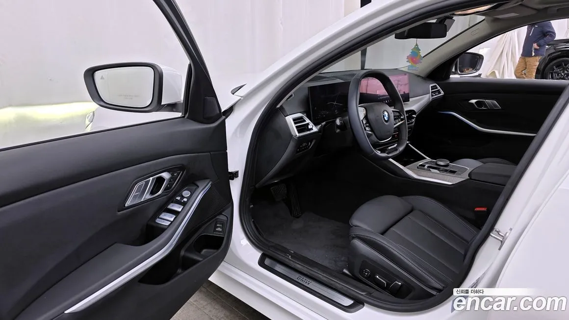 BMW 3-Series 2025 из KR, фото 10