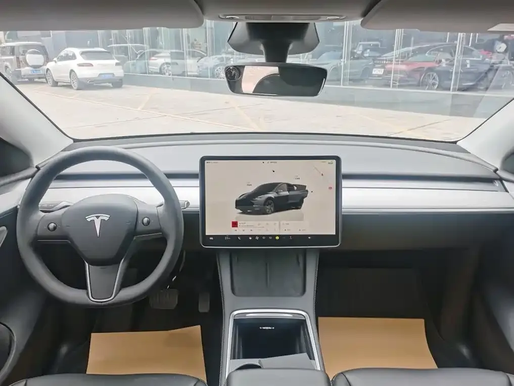 Tesla Model Y — фото 7