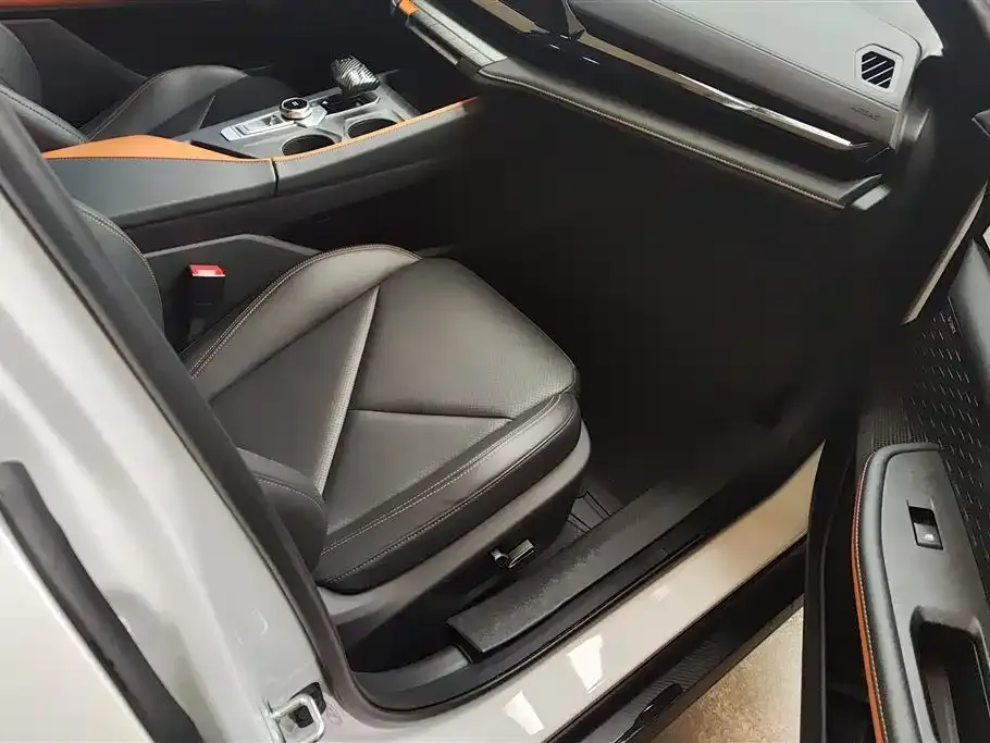 Changan UNI-V 2022 из CN, фото 3
