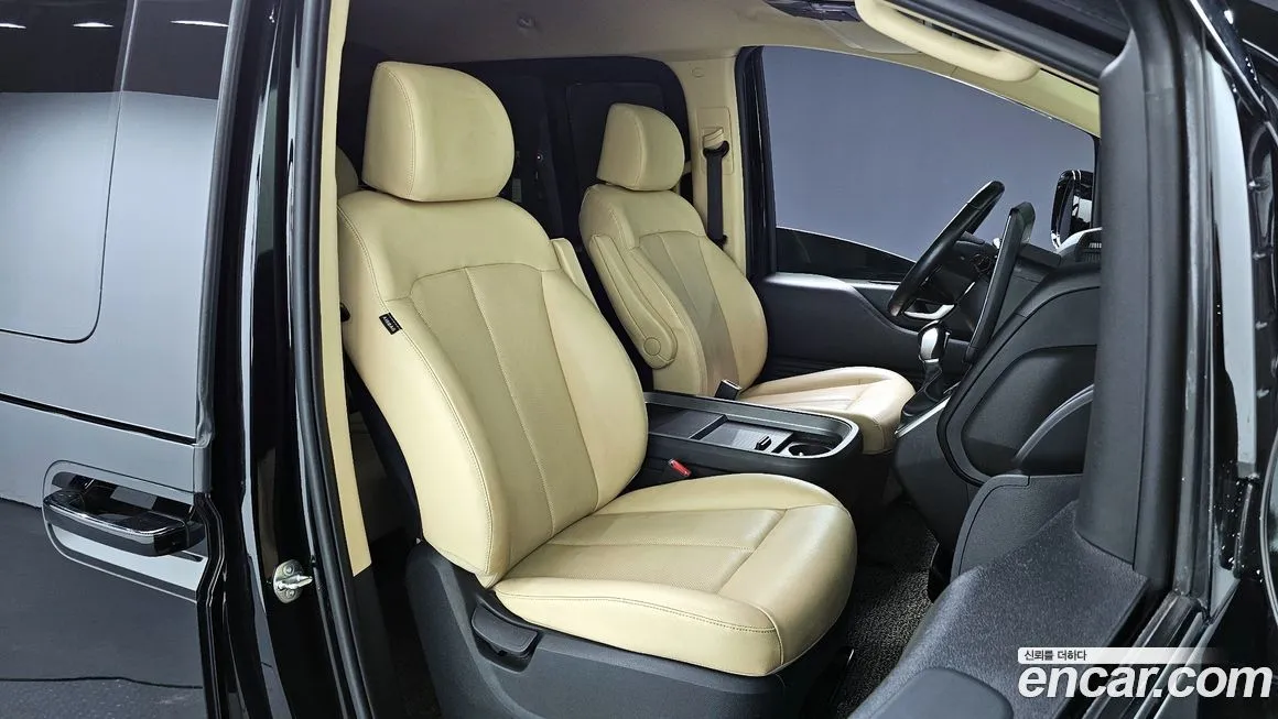 Hyundai Staria 2023 из KR, фото 5