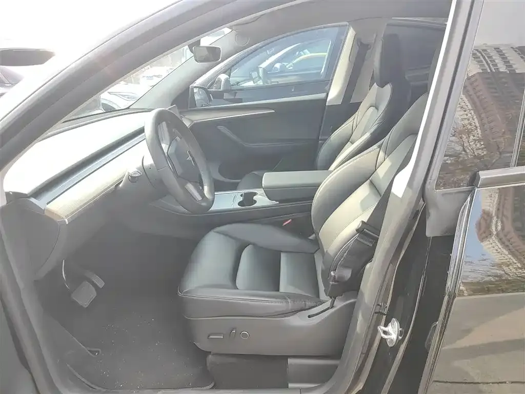 Tesla Model Y 2022 из CN, фото 10
