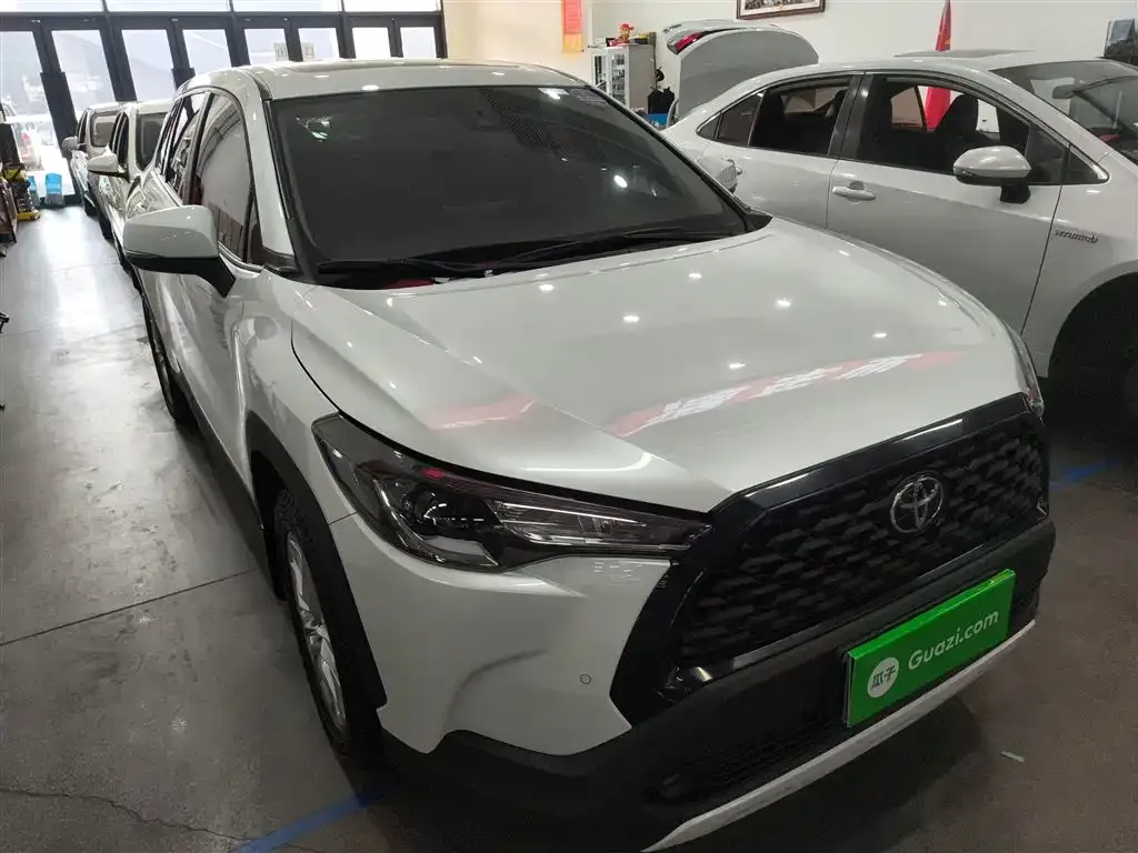 Toyota Corolla Cross 2023 из CN, фото 10