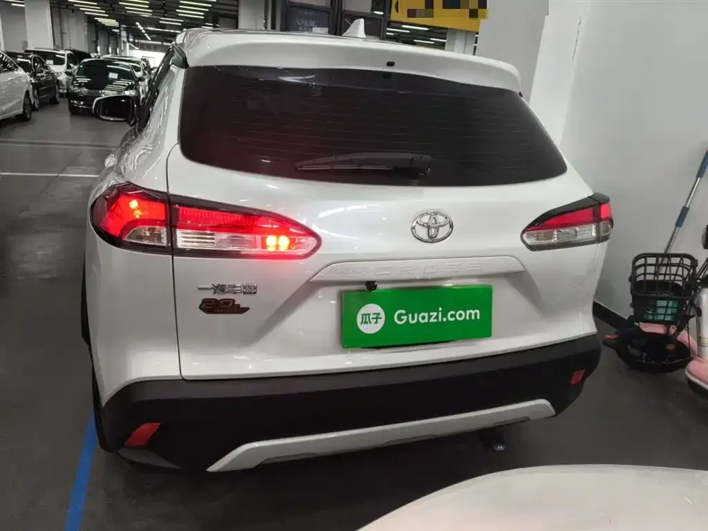Toyota Corolla Cross 2023 из CN, фото 5
