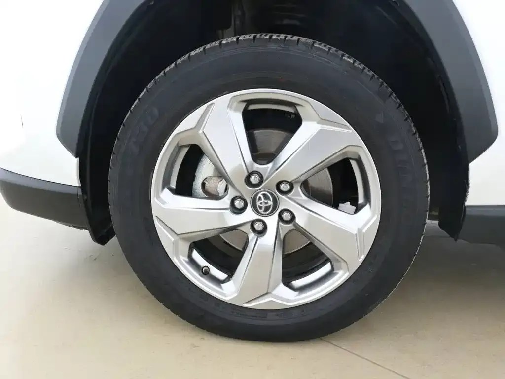 Toyota RAV4 2021 из CN, фото 4