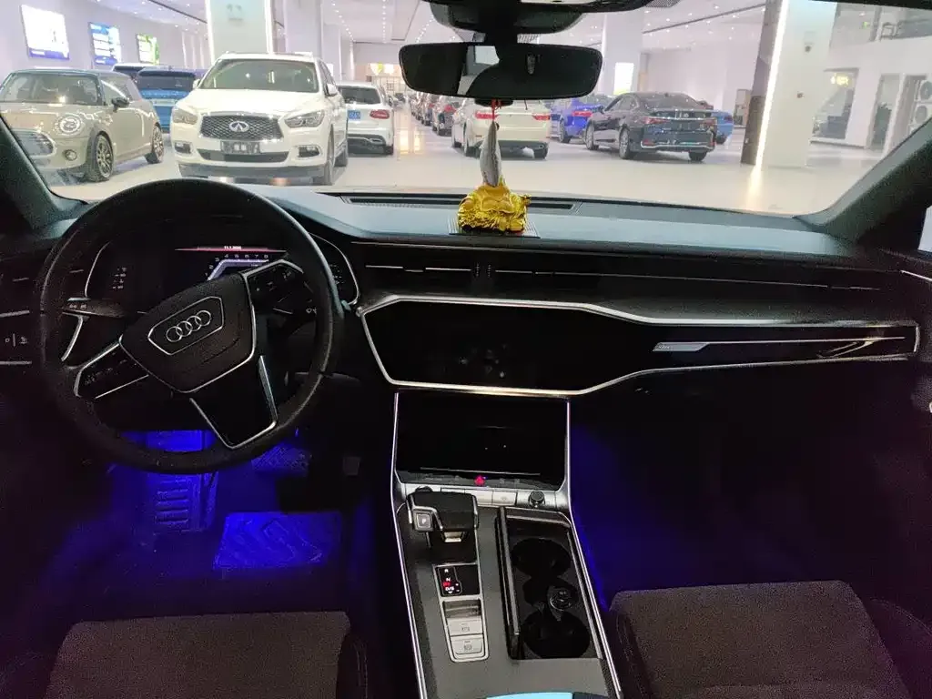 Audi A6L 2024 из CN, фото 2