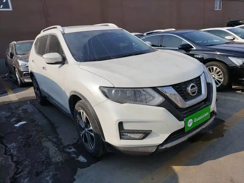 Nissan X-Trail — фото 10