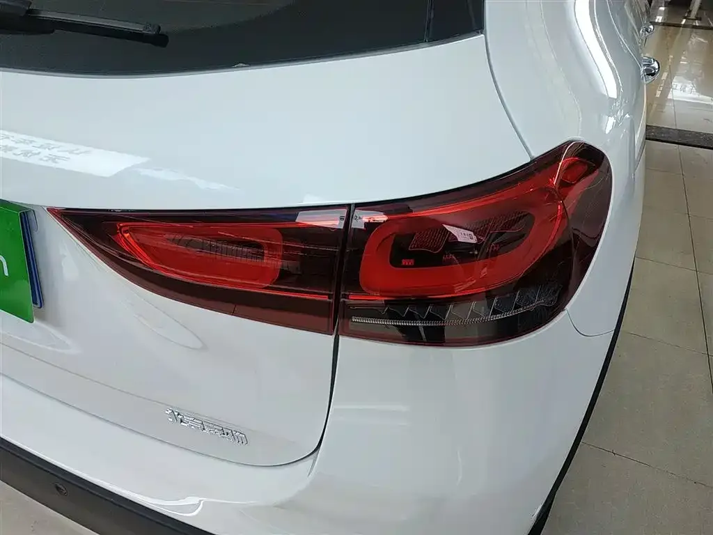 Mercedes-Benz GLA — фото 5