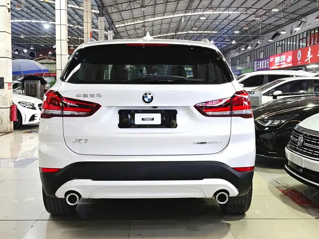 BMW X1 2021 из CN, фото 8