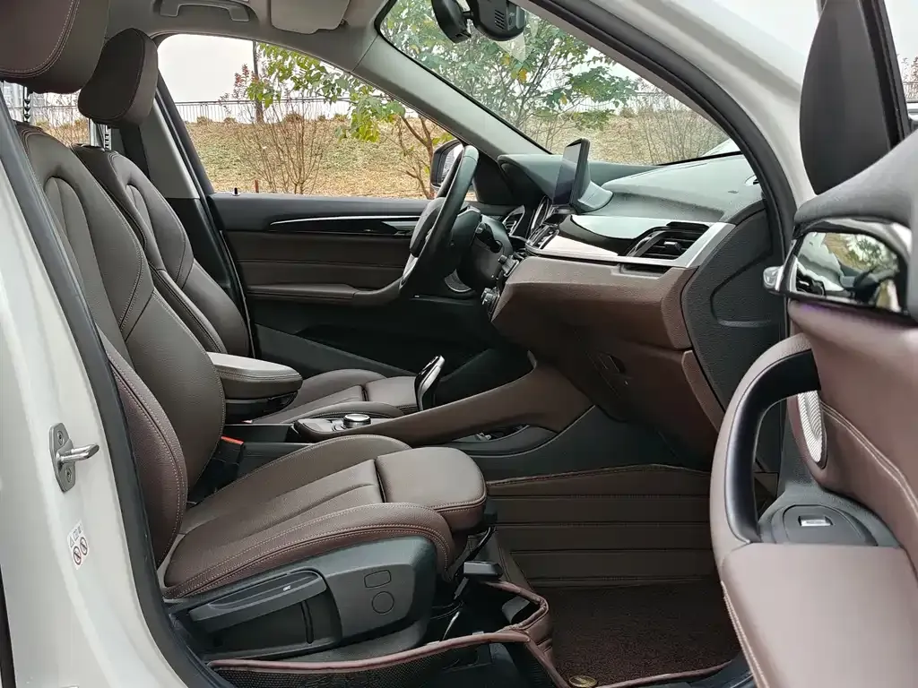 BMW X1 2021 из CN, фото 2