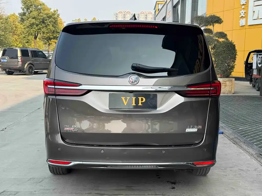 Buick GL8 2023 из CN, фото 3