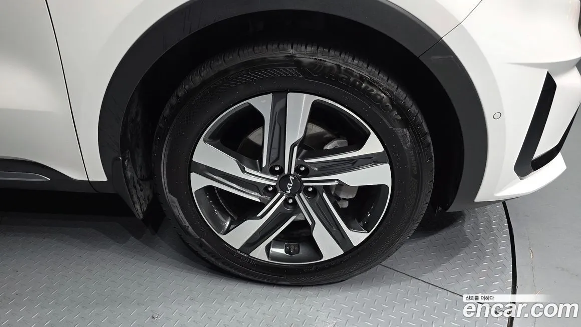 Kia Sorento — фото 7