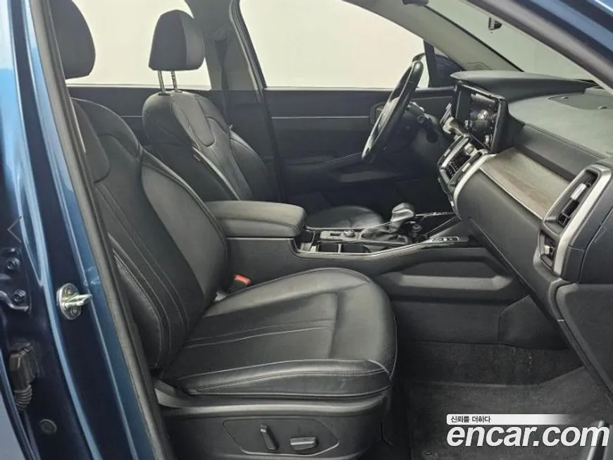 Kia Sorento — фото 6