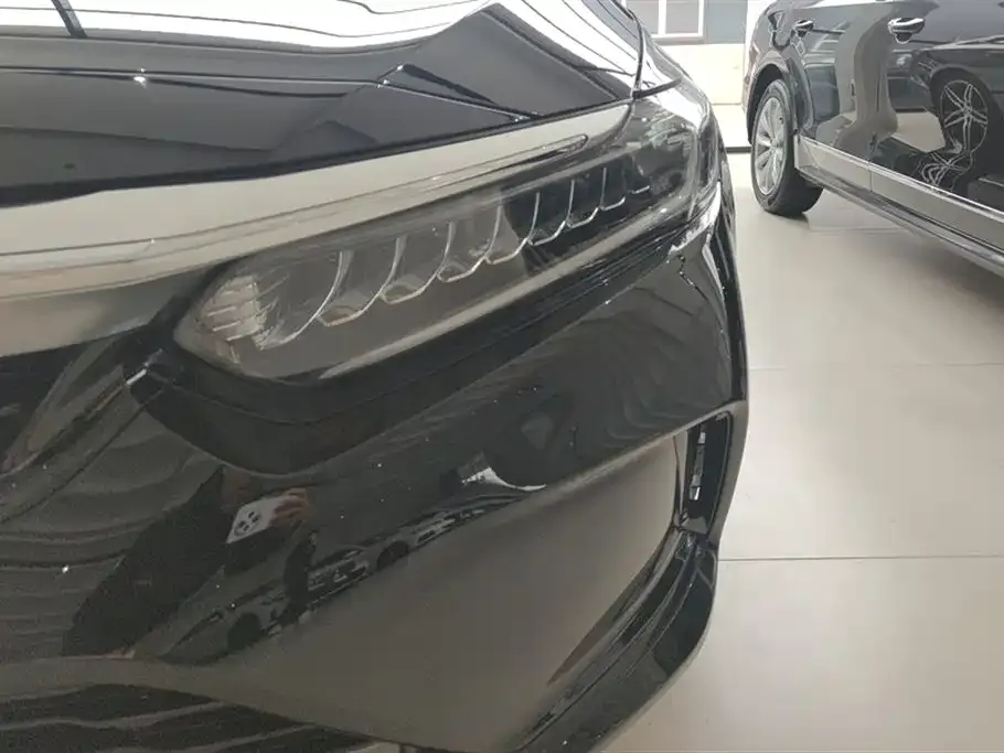 Honda Inspire 2023 из CN, фото 3