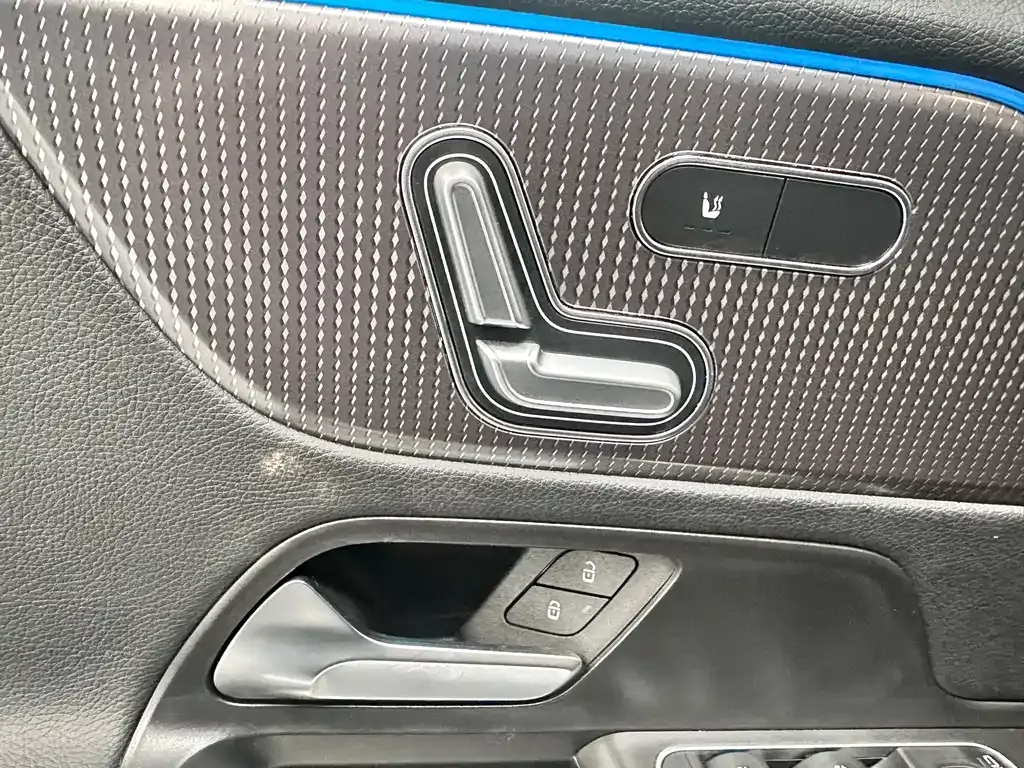 Mercedes-Benz GLB 2022 из CN, фото 9